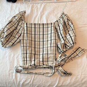 Levi's Checkered Puff Sleeve Blouse